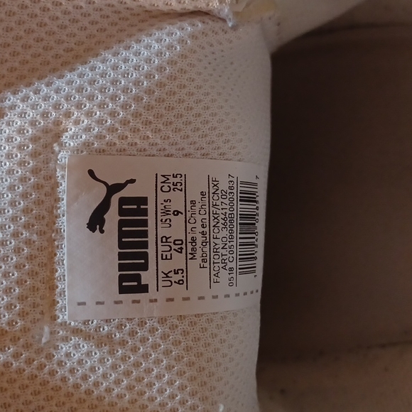Women's Puma Tennis Shoes Size 9 - Picture 7 of 8